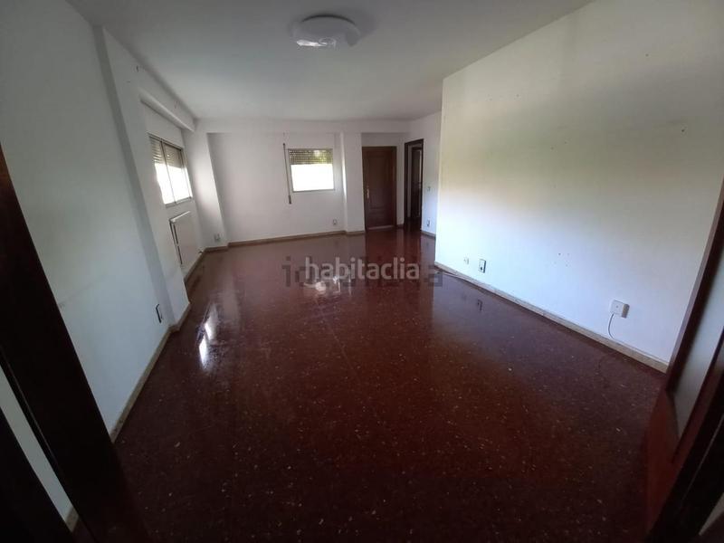 Foto d534168a-e399-4296-9272-6d3b312823c0. Pis amb calefacció aparcament a Ciudad Jardín - Parque Roma Zaragoza