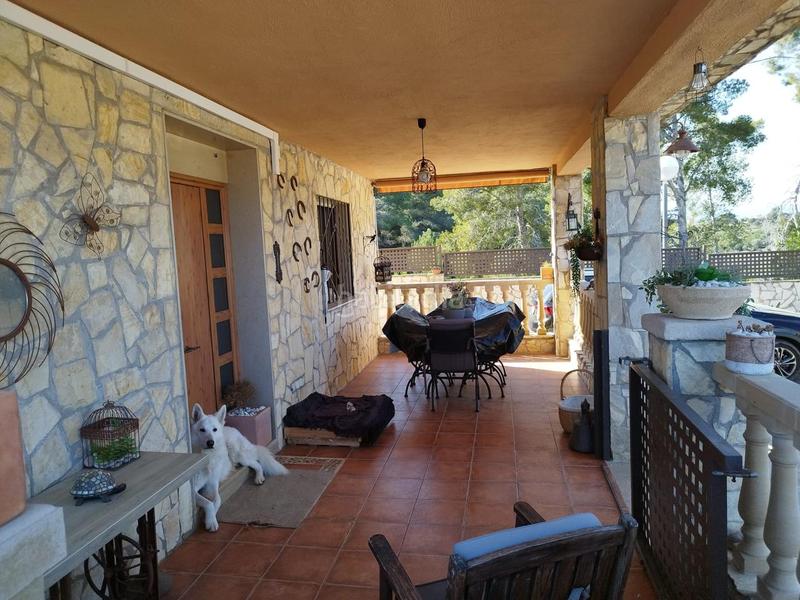 Foto b8f9e2d9-75ae-44f8-8cc2-aa025a40ba52. Casa amb calefacció piscina a Catllar (El)