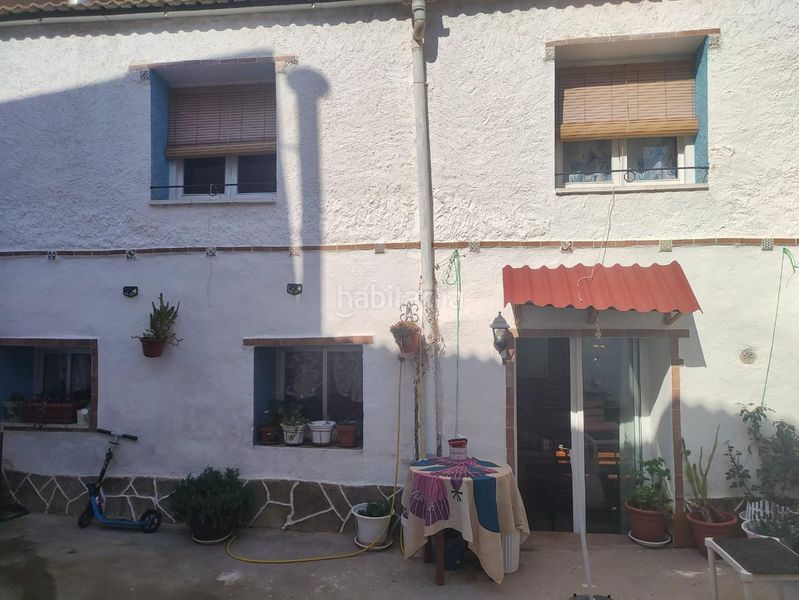 Foto 579702a9-138b-4133-b029-2f484efd2d24. Casa amb calefacció a Luceni