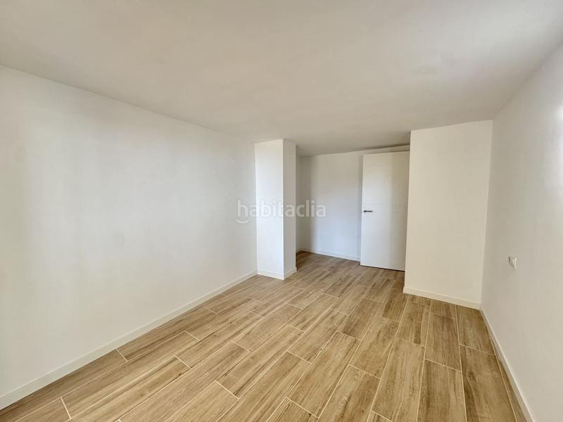 Foto d79cfc2f-f4ec-413b-9d30-f2456d3a8e71. Local comercial a carrer petra 1 a Campos