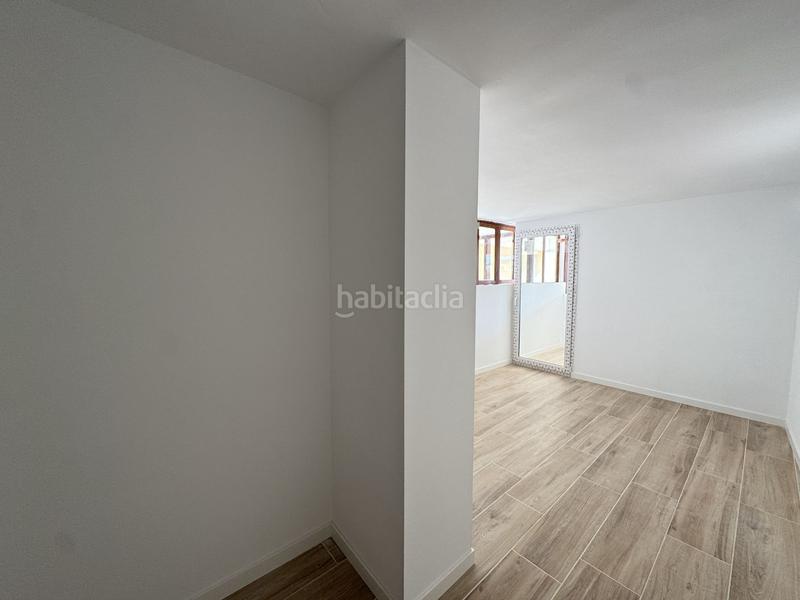 Foto f2d43d17-161f-4308-9a1f-9ddc01f7f8dd. Local comercial a carrer petra 1 a Campos