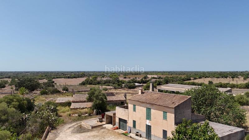 Foto bd3baa1b-e3f1-4963-86db-e455fbc6df40. Masía en campos excepcional conjunto rústico interior en Llucmajor