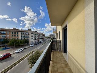 Appartement  Ronda de na haros 1. Descubre este luminoso segundo piso situado en campos