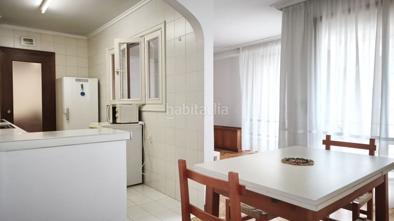 Foto b0cde68d-aab1-4323-a97a-3049ad0242aa. Pis amb calefacció aparcament a Zarautz