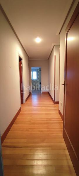 Foto f673f6d0-b996-447b-bf24-b6fe7fd6b210. Nave industrial en Aia