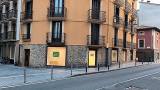 Lloguer Local Comercial  Kale nagusia. Local comercial con mucha presencia en fachada