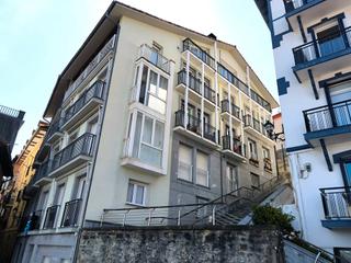 Location Appartement  General arnao kalea. Apartamento con vistas laterales a puerto y al mar