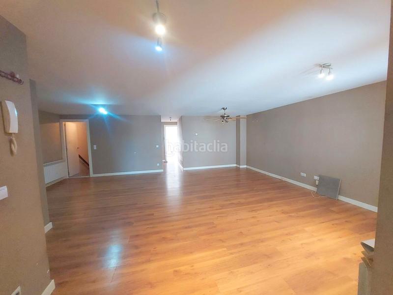 Foto 36df7406-489d-4123-8613-722b406dea9a. Location appartement avec chauffage parking dans Valdefierro Zaragoza