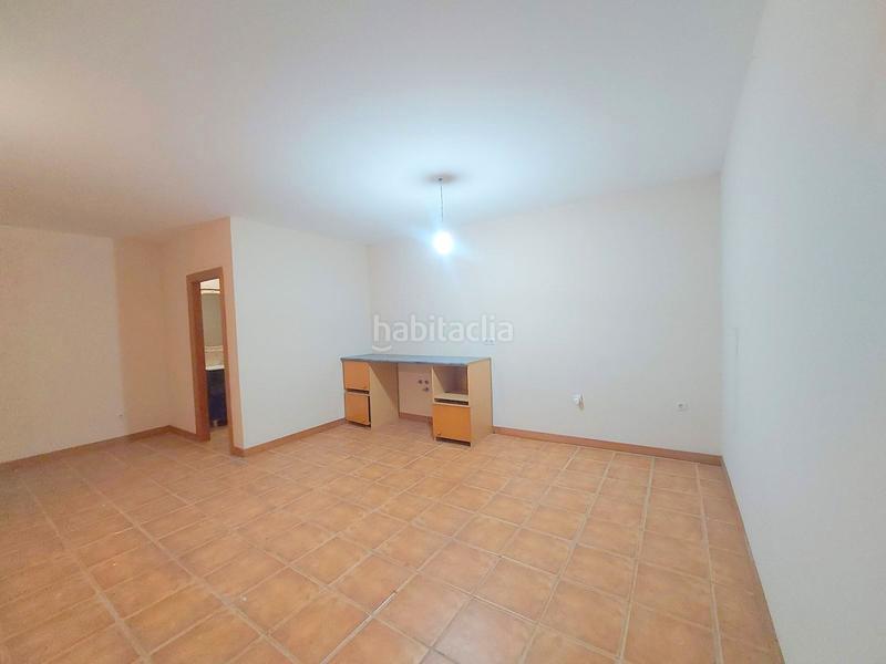 Foto 81f926a4-d153-4fa2-bd89-a7353bd0a166. Location appartement avec chauffage parking dans Valdefierro Zaragoza