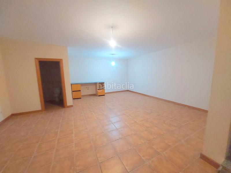 Foto c75334a4-803e-4d77-9146-a5bfd4d494a1. Alquiler piso en Valdefierro Zaragoza