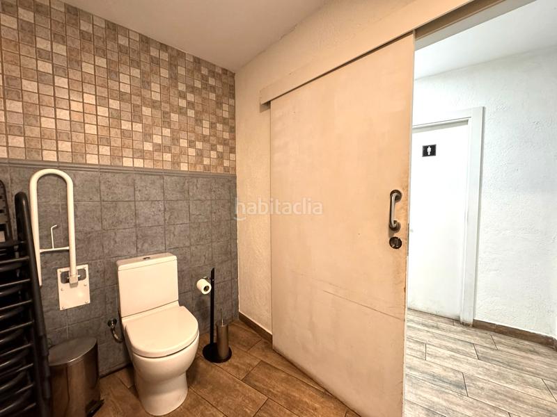 Foto 41b4ed6a-6db7-4b5c-b24f-6d574bbbbc1f. Trapasso locale commerciale con riscaldamento in Eixample Sant Joan Despí