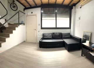 Rez-de-chaussée  Carrer de joan pagès. Dúplex reformado con acceso independiente – 3 habitaciones y 2 b