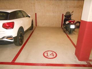 Aparcament cotxe a Carrer de montjuïc 14. Plaza de parking muy centrica,