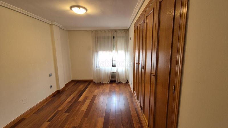 Foto 85e8d17d-b1ff-408c-87f5-0b7c96aa3d47. Appartamento con riscaldamento parcheggio in Parque Alameda - Paula López Valladolid