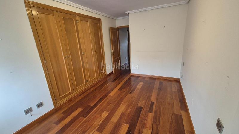 Foto 85feee41-e3af-414b-9bb7-3d8be4bba8e4. Flat with heating parking in Parque Alameda - Paula López Valladolid