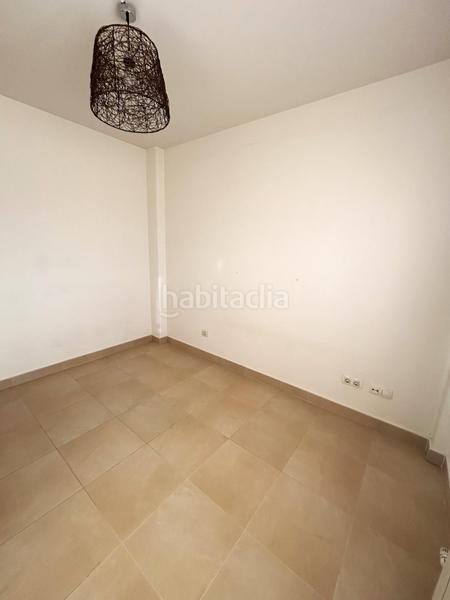 Foto 0389cbf7-4551-45fc-8e1c-f5c1f984941e. Casa a schiera con riscaldamento parcheggio in Laguna de Duero