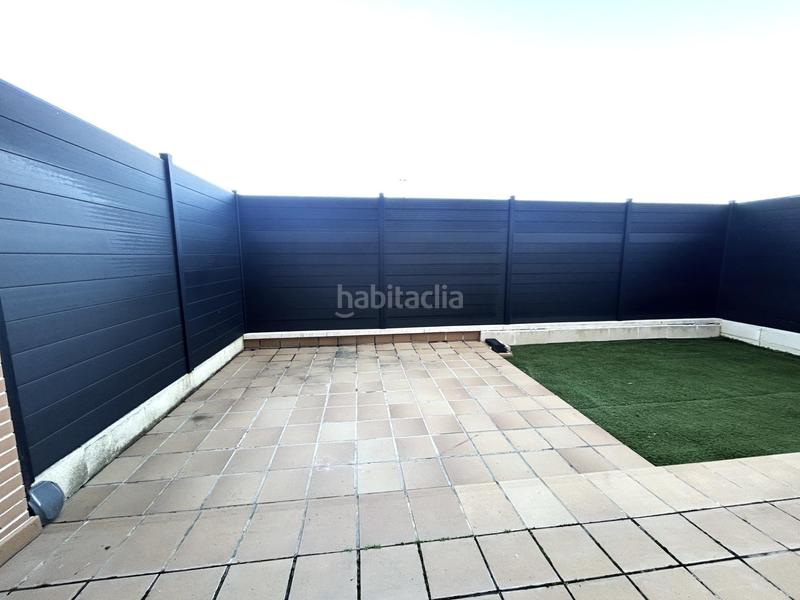 Foto 1334ac3e-100c-444b-84c8-bc900a917b1b. Casa a schiera con riscaldamento parcheggio in Laguna de Duero