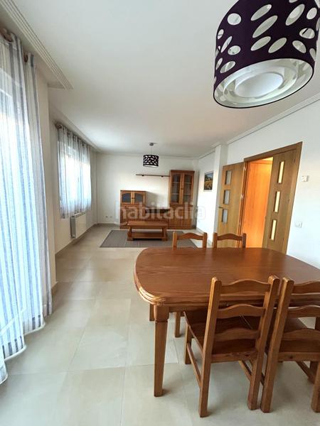 Foto 2910fd4f-e477-49c4-b2b4-0a597bfb9856. Casa a schiera con riscaldamento parcheggio in Laguna de Duero