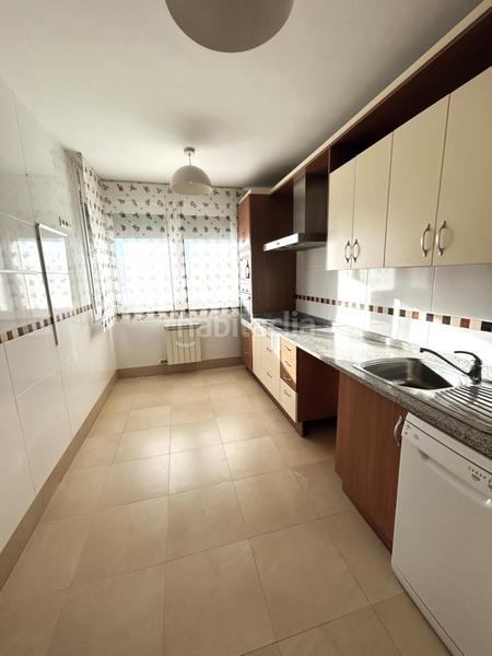 Foto 562f0269-7e2f-4d98-863d-049987a437dc. Casa a schiera con riscaldamento parcheggio in Laguna de Duero