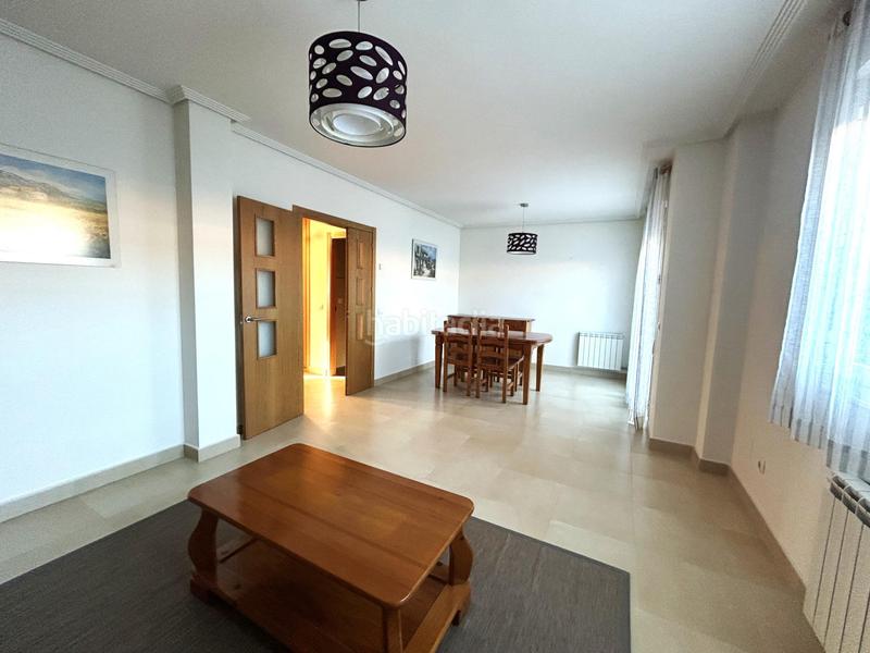 Foto a2263d52-211b-41a1-8b7a-09370dc6ff0a. Casa a schiera con riscaldamento parcheggio in Laguna de Duero