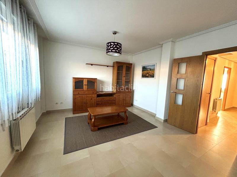 Foto bdbc55f3-a97e-4f57-a2b9-1c930feaf8b9. Casa a schiera con riscaldamento parcheggio in Laguna de Duero