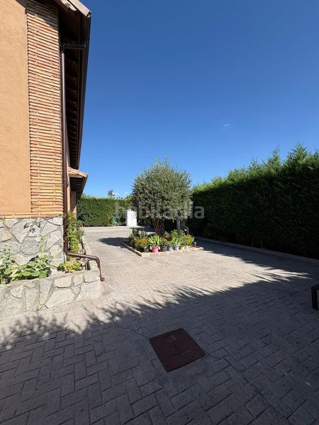 Foto dfbe9c58-abe2-4220-9d18-1e7d1df4c9e8. Casa amb calefacció piscina a Boecillo