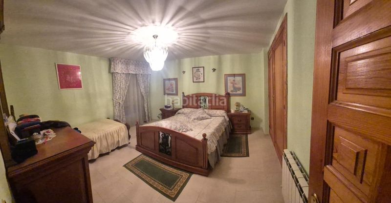 Foto f4cc1662-a314-4ffb-a0db-cd431fd2a57d. Casa a Zaratán