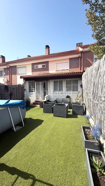 Foto 2ebb51e1-2c8b-459c-9bea-cd4940bdd38d. Casa adossada amb calefacció aparcament piscina a Boecillo