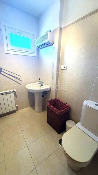 Foto 5e658bae-d74f-495b-bea9-b42af3ed68f9. Casa adossada amb calefacció aparcament piscina a Boecillo