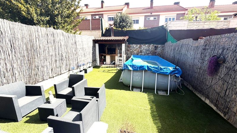 Foto a8758135-7172-4f4c-a3e4-4102120f522c. Casa adossada amb calefacció aparcament piscina a Boecillo