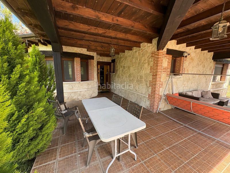 Foto a5b68d8d-2f1d-4d29-b61d-44c37f00f092. Casa amb calefacció aparcament piscina a Laguna de Duero