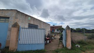 Finca rústica  Pago de las quintanas. Parcela rustica con casa  y garaje individual para 2 coches en l