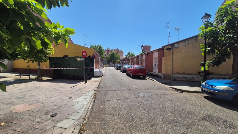 Foto ea7606cc-1b52-4d64-9331-0ebf10bb2e14. Casa adossada amb calefacció a Laguna de Duero