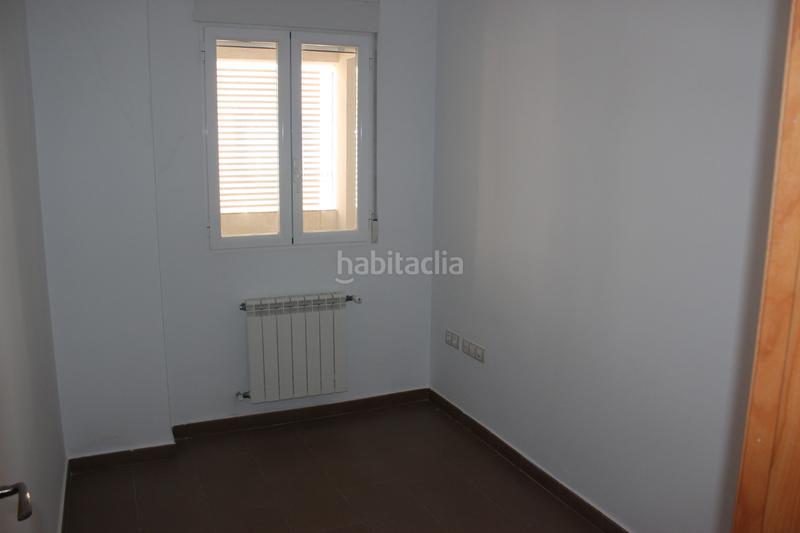 Foto b18d0e8e-b380-4390-ad3f-d39e22158c78. Piso 68m<sup>2</sup> en calle salcillo 4 en Hellín