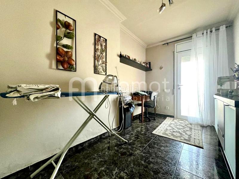 Foto 165fa090-b3e0-4068-96b5-3177e90bde3e. Casa  en venta en Riells i Viabrea