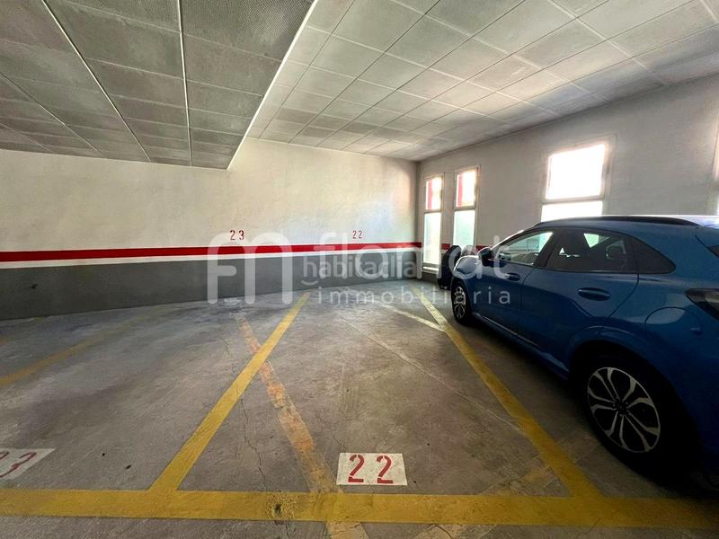 Foto 3da87656-88be-40ce-8969-03f8cdfd082c. Posto auto in Centre Blanes