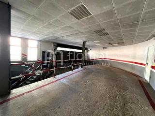 Aparcament cotxe a Centre. Se vende parking en semicentro de blanes