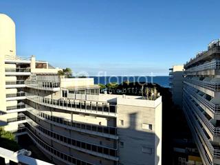 Piso en Els Pins. Se vende piso en blanes