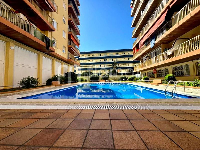 Foto a330d9a3-5431-45f4-b5e1-65fc01a09a80. Miete etagenwohnung mit pool in Fenals Lloret de Mar