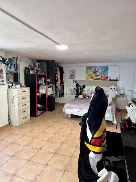 Foto 4e9fea18-92c5-45b2-bf09-d4b1f4f2bbd6. Semi detached house with parking in Ayuntamiento Alhendín