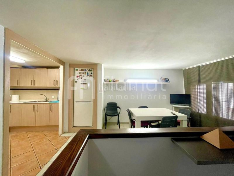 Foto 0adc3efe-174d-46e5-bd40-0788e535fab6. Casa adossada a Centre Blanes