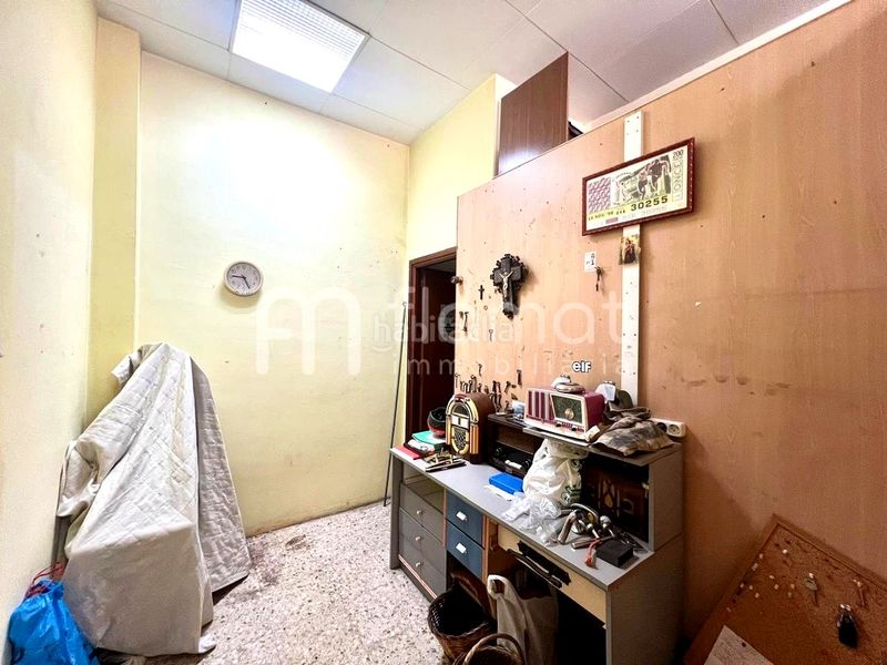 Foto f81ffe18-cc5f-42b0-a3c0-6c1c2ff947e6. Local comercial a Els Pavos Blanes