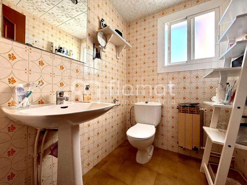 Foto 1f3b452b-dab8-4cbc-993c-03fab1d35eed. Duplex avec chauffage parking dans Mont Ferrant-Joan Carles I Blanes