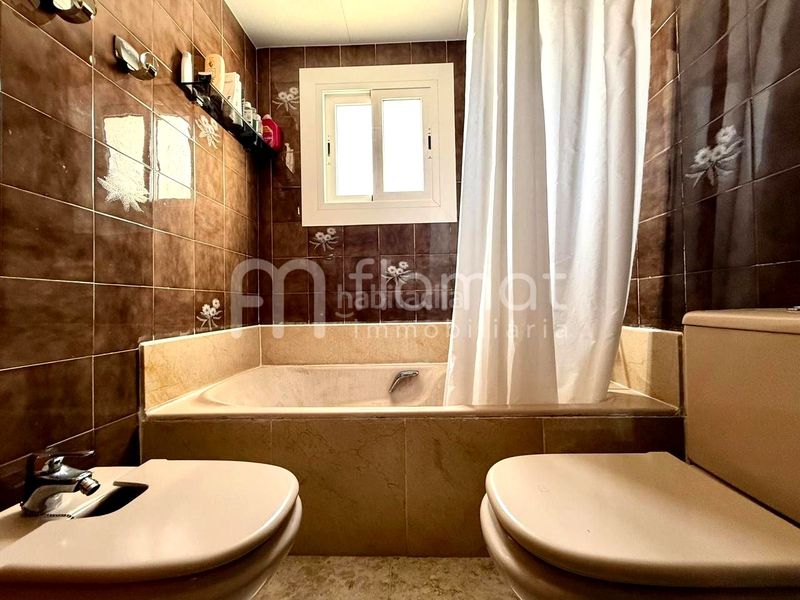 Foto 27e149bb-36ea-4a07-8ef8-3bb63b9c810f. Duplex avec chauffage parking dans Mont Ferrant-Joan Carles I Blanes