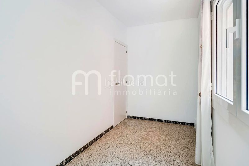 Foto 1b5f8a0b-bd06-4974-9c43-bd81095ca560. Pis a Els Pavos Blanes