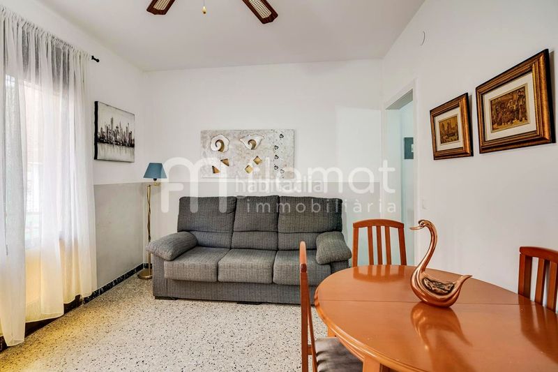 Foto 8c25247c-4c58-40f5-9110-7476d6a75c9d. Pis a Els Pavos Blanes