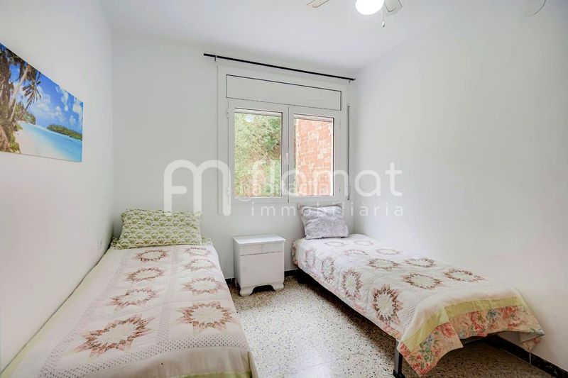 Foto c1c950e0-68b1-49a2-b981-0f67bd2a2454. Pis a Els Pavos Blanes