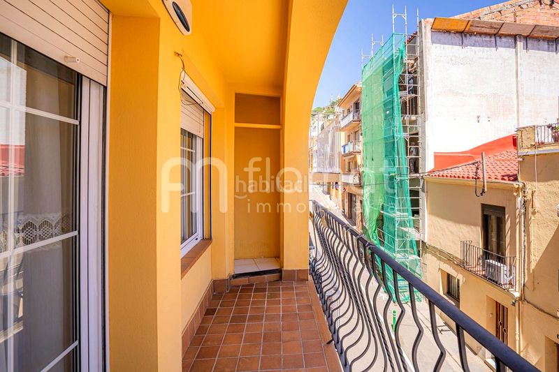 Foto 14e6642a-7f5a-4f62-94b9-d95c6203b913. Casa amb aparcament a Centre Blanes
