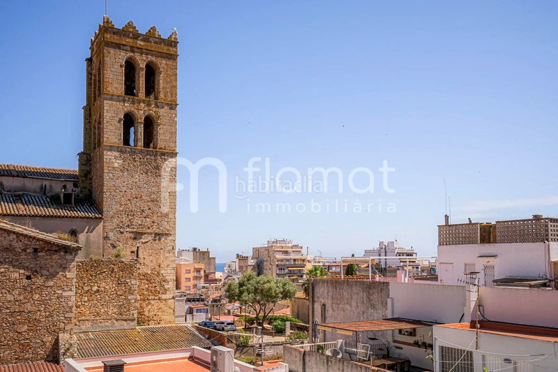 Foto 5b8b5cd9-473e-4592-a97f-7ecc87ad4f37. Casa amb aparcament a Centre Blanes