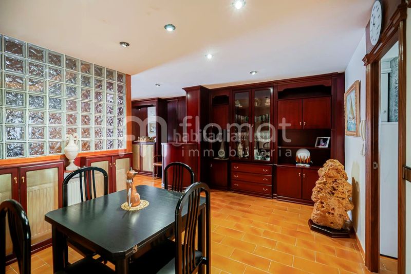 Foto 630ba4c1-f76f-4a29-9302-3b5ea697f030. Casa amb aparcament a Centre Blanes